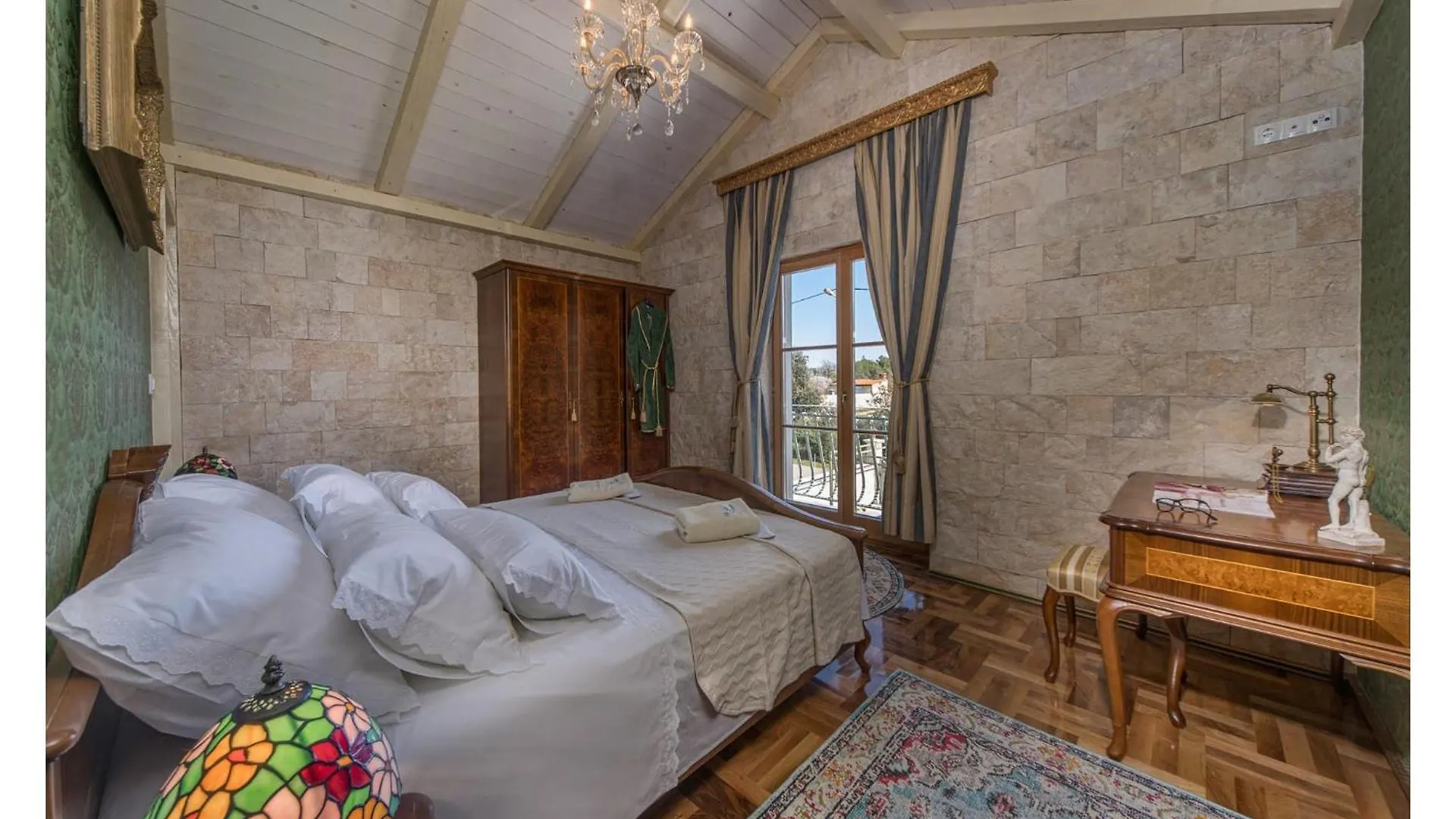 Gorgeous Home In Biograd Na Moru With Wifi